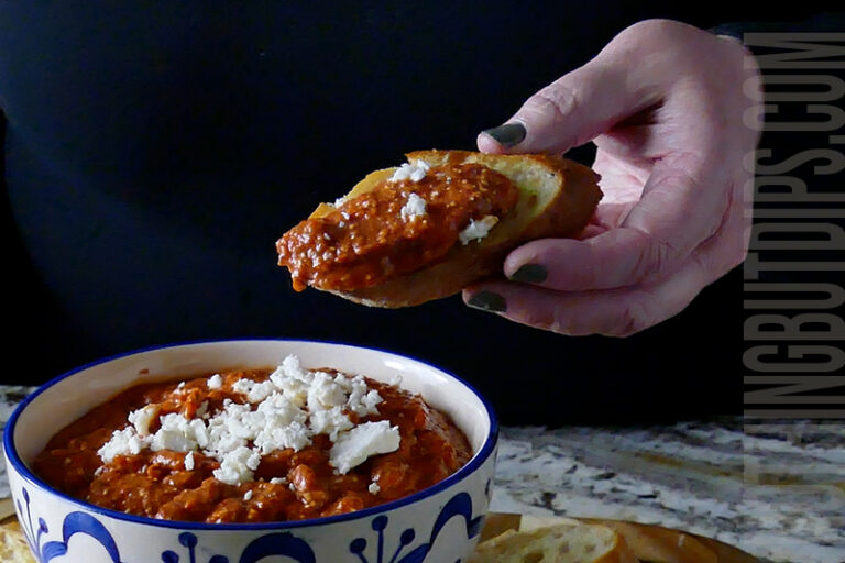 Roasted Red Pepper Dip Whip served with garlic toast
