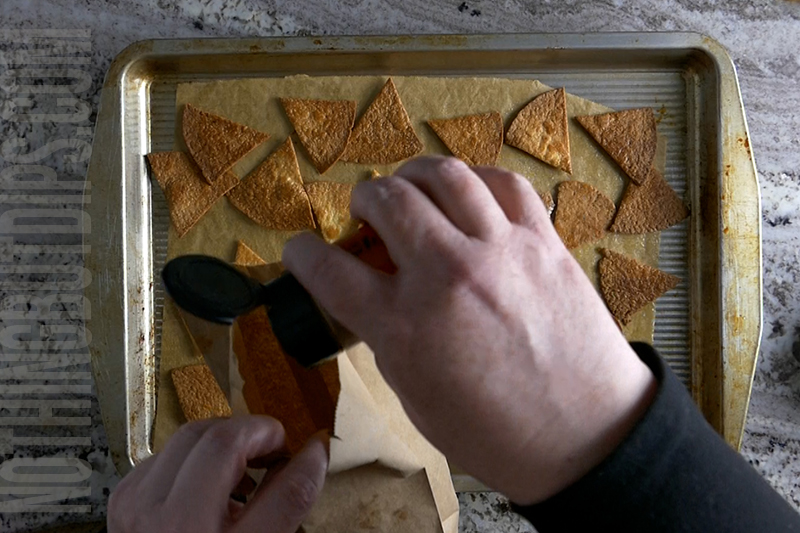 place cinnamon in the paper lunch bag