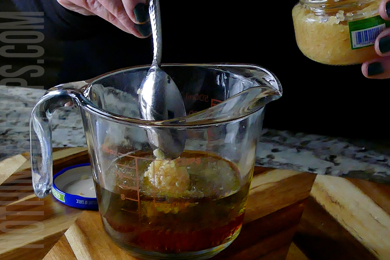 adding minced garlic to make vinaigrette dressing for Italian sub dip